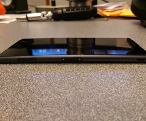 Usuário reclama que seu Sony Xperia Z3 entortou no bolso #BendGate