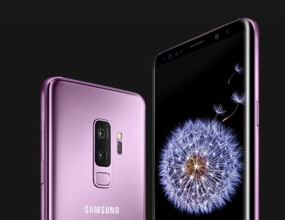 A aplicação de mensagem da Samsung  está enviando fotos para contatos